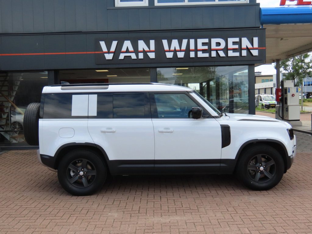 Land Rover Defender 110 3.0 D250 MHEV S, foto 2