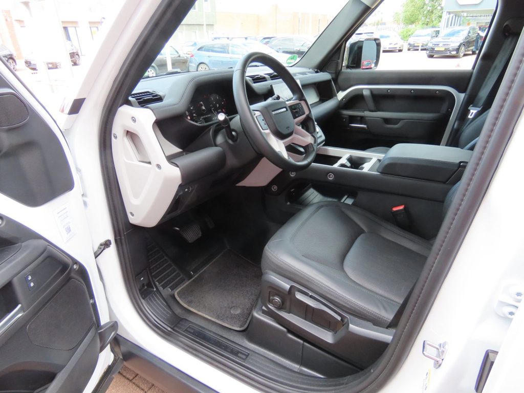 Land Rover Defender 110 3.0 D250 MHEV S, foto 7