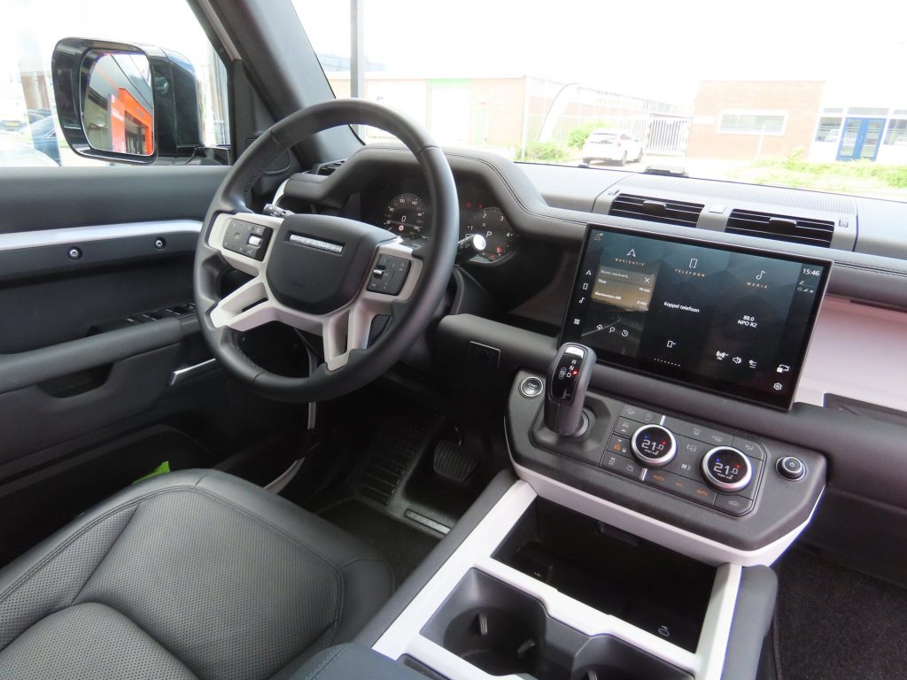 Land Rover Defender 110 3.0 D250 MHEV S, foto 9